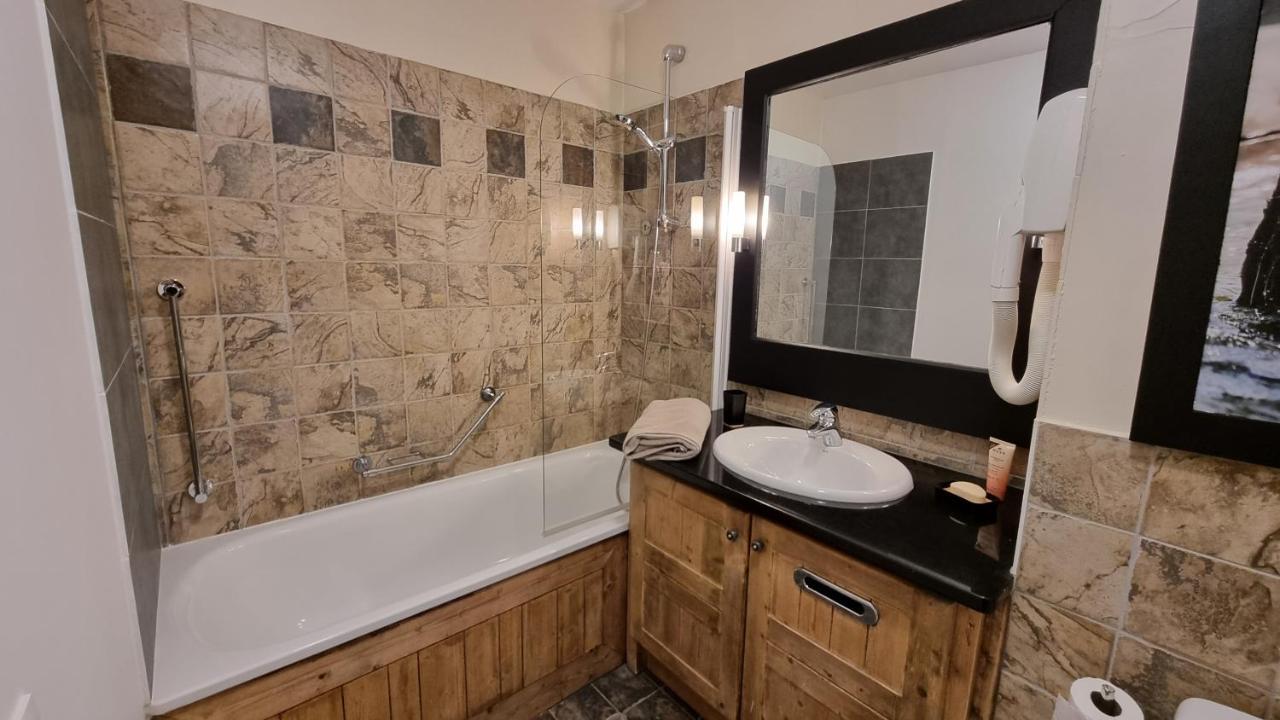 Arc 1950: Ski-in Luxury Apartment with Pool & Spa Les Arcs  Exterior photo
